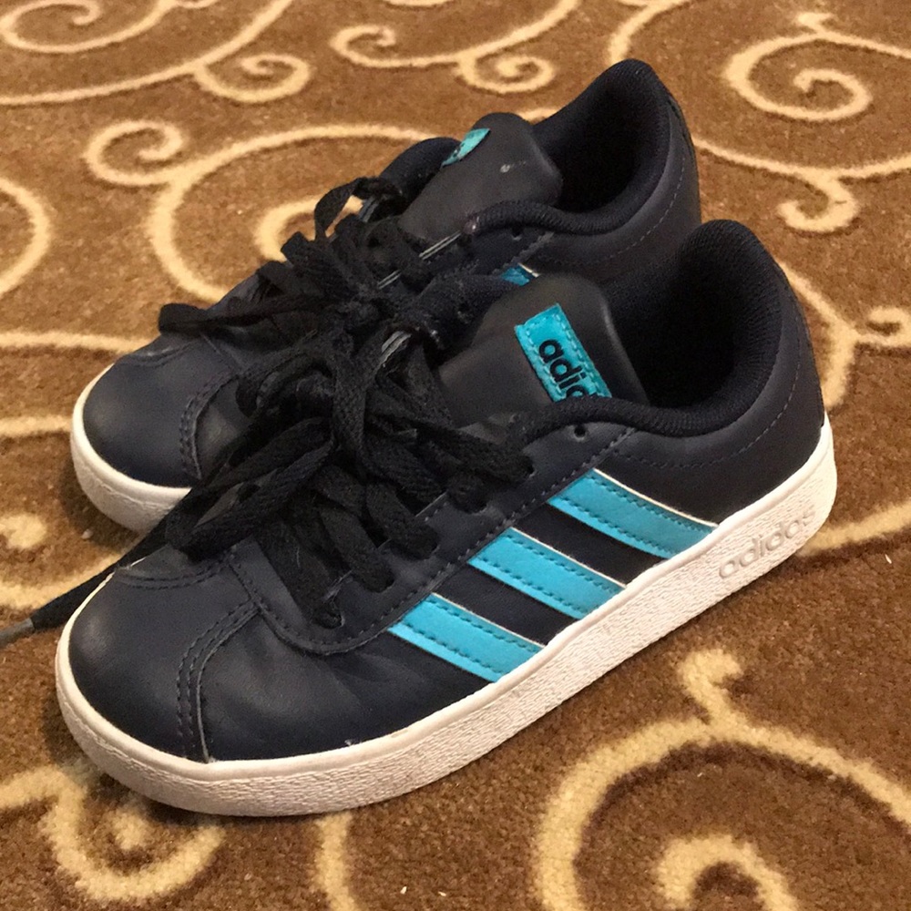 Adidas - Picture 2 of 2